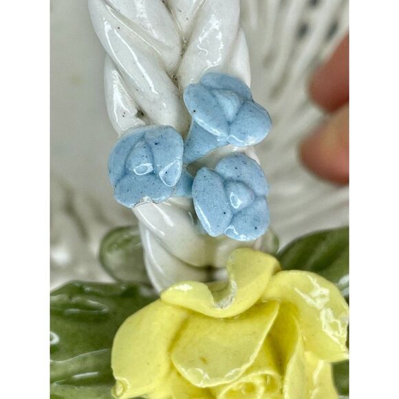 Vintage Bassano Capodimonte Style Italian Ceramic Woven Basket - Picture 7 of 8